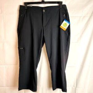 Columbia Anytime Outdoor Capri Pants Black Size 16 NWT Stretch UPF 50